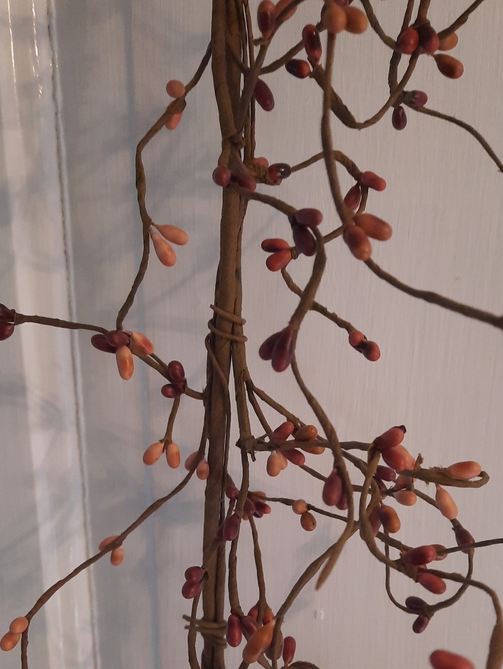 Seed Berry Garland Burgundy Rust Tan Berries Wired Bendable 4' Long NEW